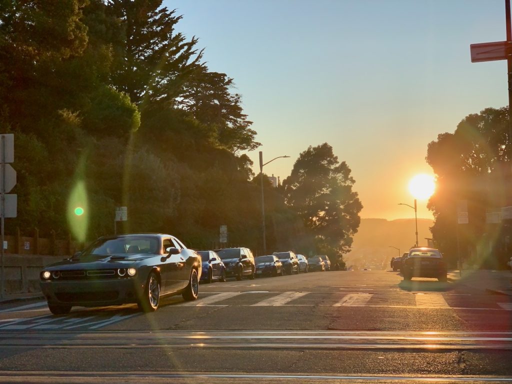 Sonnenuntergang San Franciscos Straßen